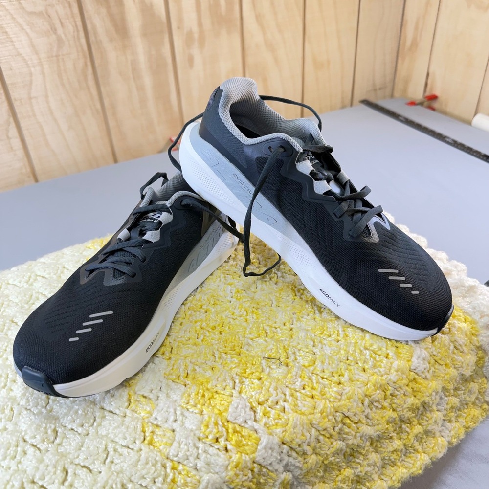 Altra GuideRail women's Running Shoes Black Grey Size 11.5 super nice new - Picture 3 of 16